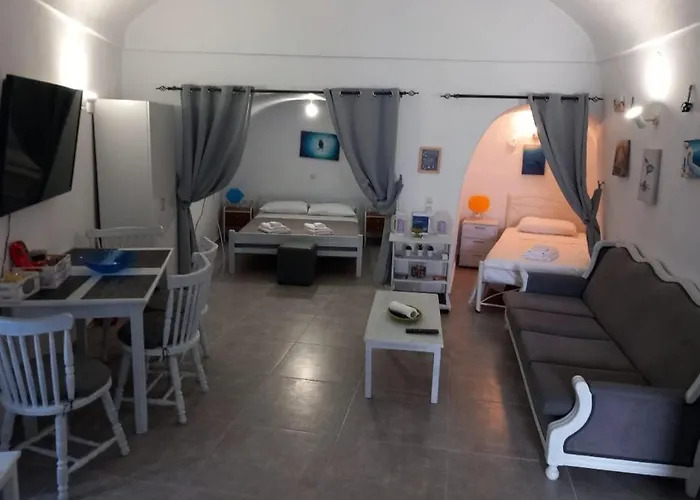 VI Sta Finikias Villa